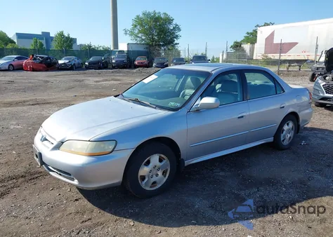 2002 Honda Accord 3.0 Ex z USA, uszkodzony, nr VIN 1HGCG16592A080981